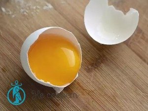 Рецепт маски с желатином, желтком и мёдом
