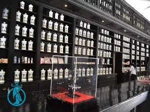 Использование аптечных мазей в борьбе с морщинами в зоне век