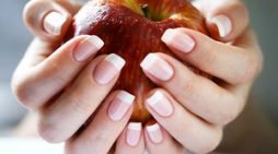 Френч-маникюр - Как сделать французский маникюр в домашних условиях