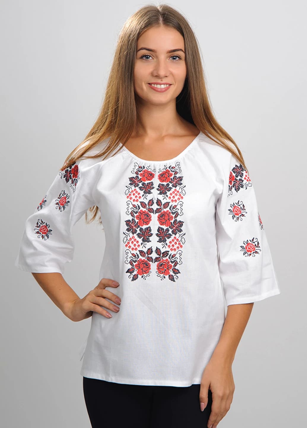 Біла вишиванка жіноча